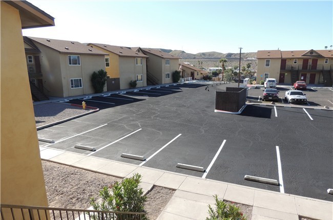 Vista Loma Apartments - JL Gray